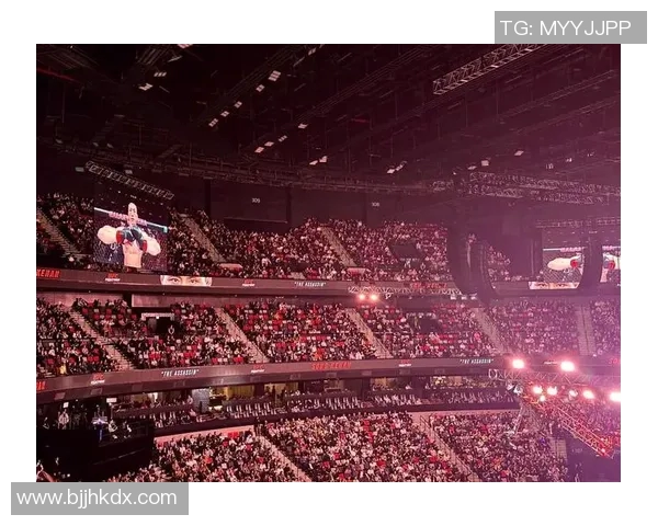 门德斯与埃德加的巅峰对决UFC赛场上的荣耀之战